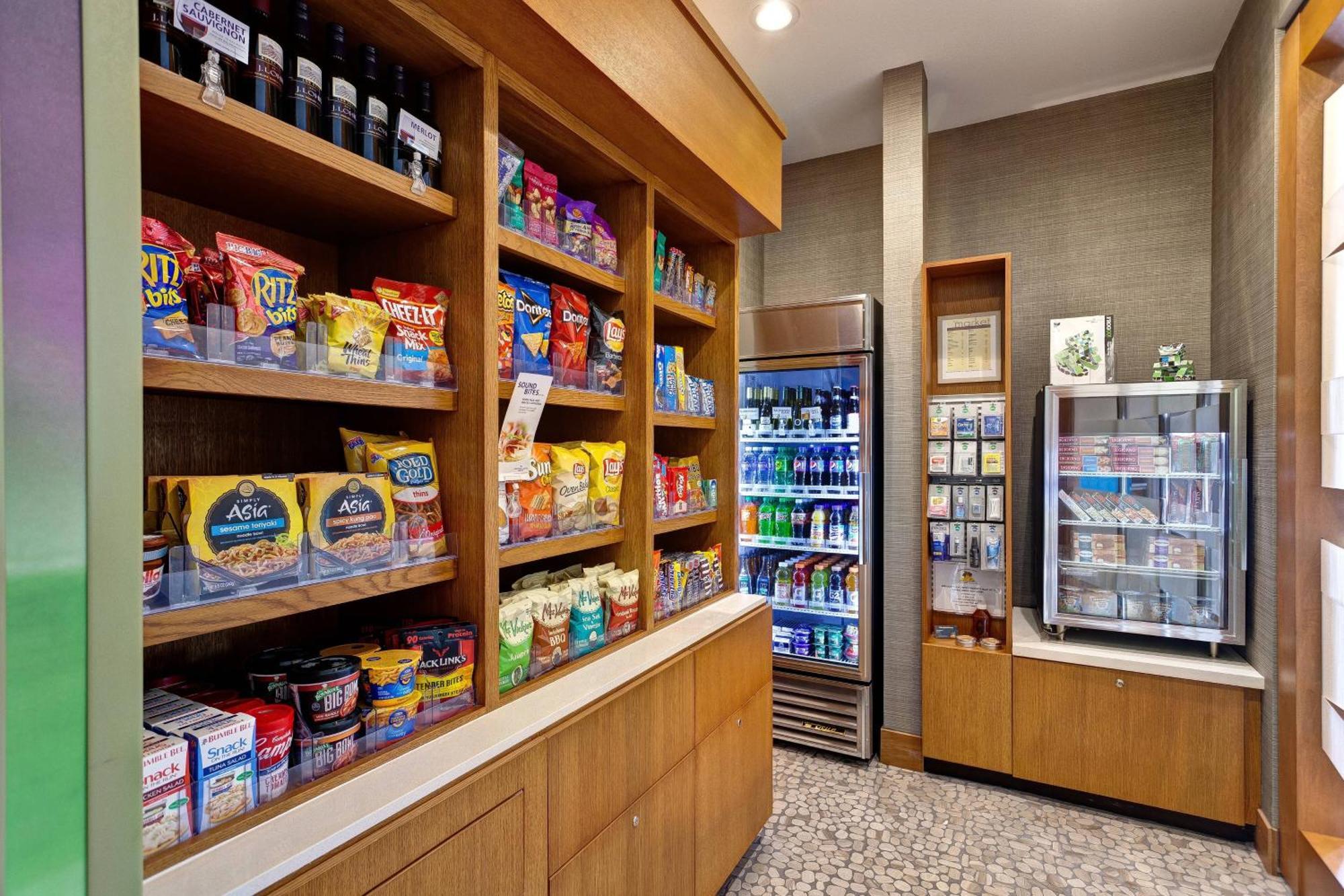 Springhill Suites By Marriott Wichita Airport Экстерьер фото
