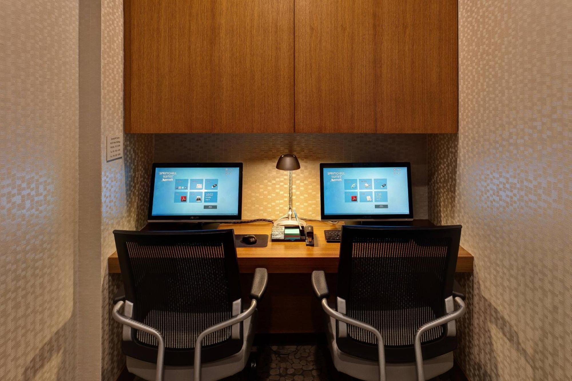 Springhill Suites By Marriott Wichita Airport Экстерьер фото