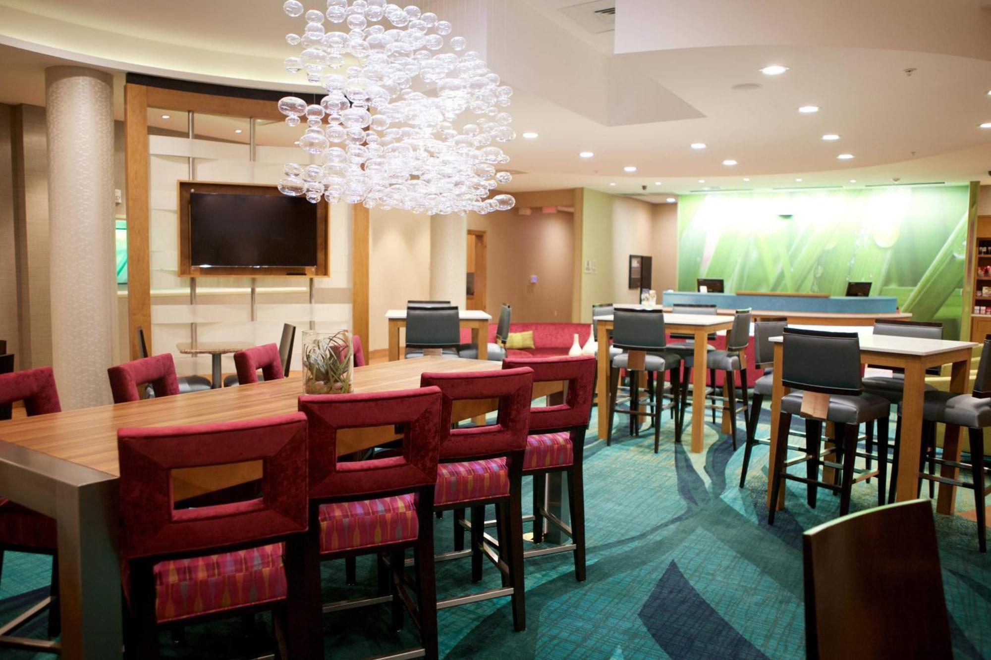 Springhill Suites By Marriott Wichita Airport Экстерьер фото