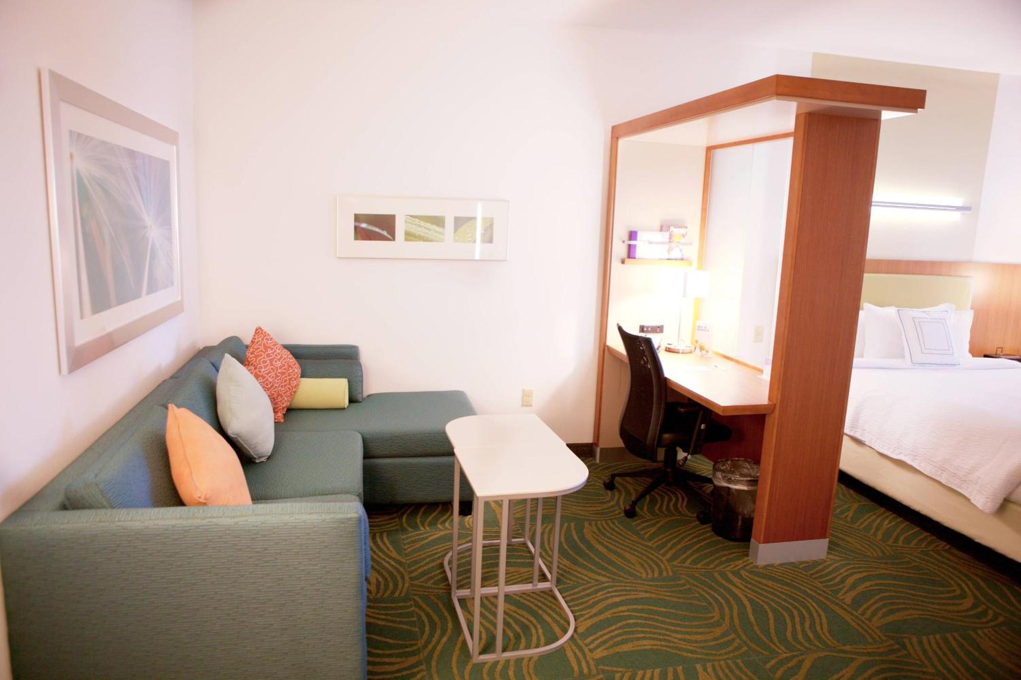 Springhill Suites By Marriott Wichita Airport Экстерьер фото