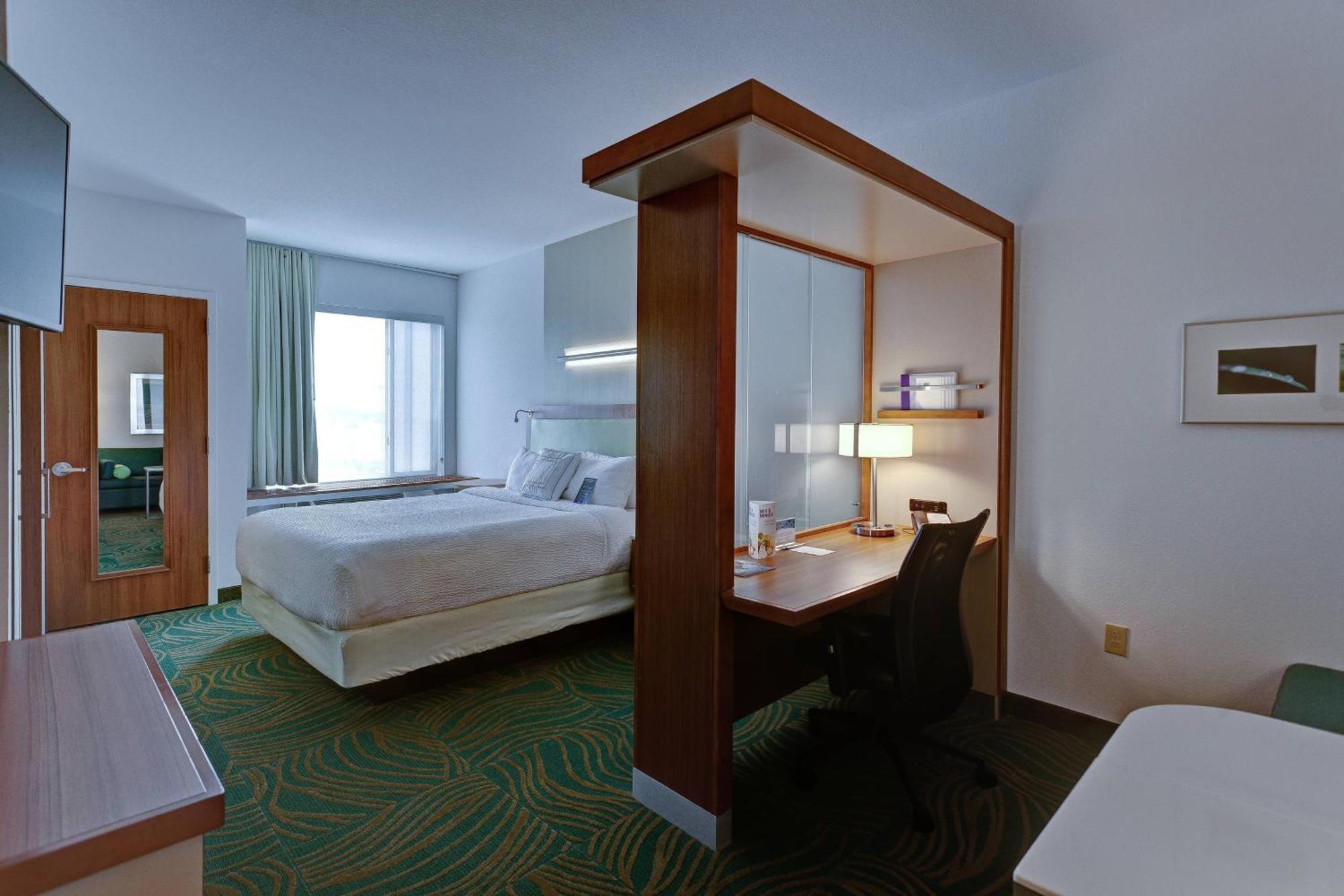 Springhill Suites By Marriott Wichita Airport Экстерьер фото