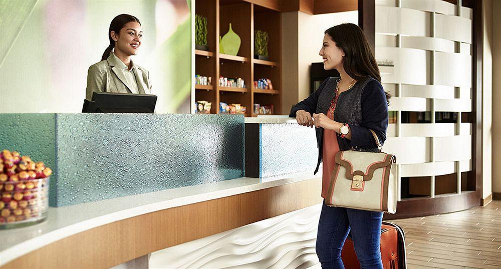 Springhill Suites By Marriott Wichita Airport Экстерьер фото