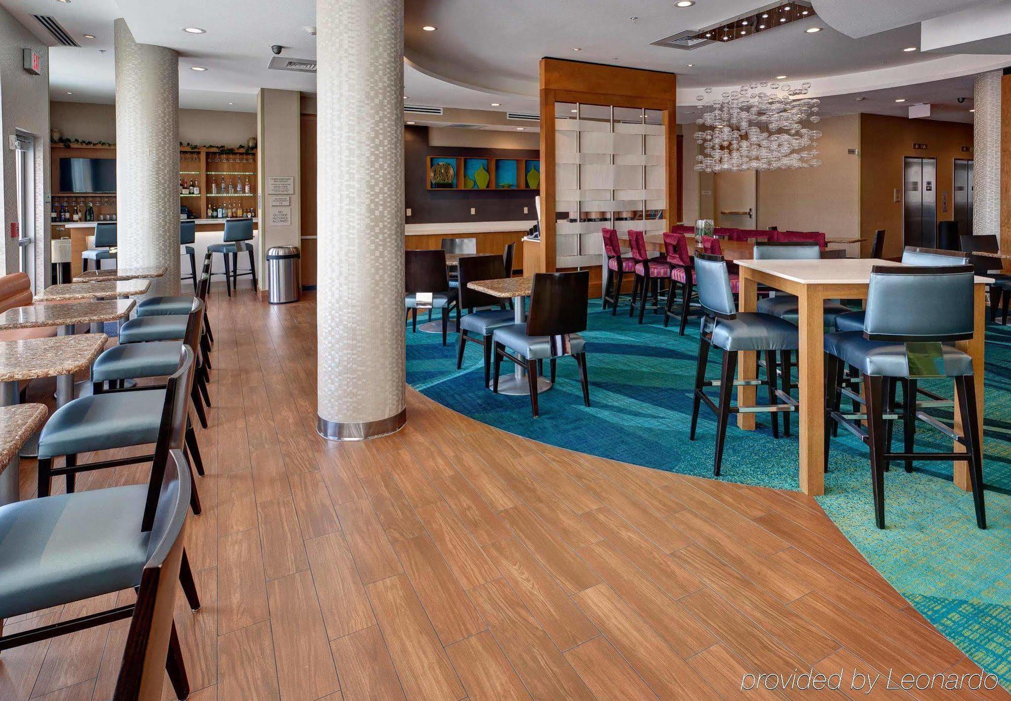 Springhill Suites By Marriott Wichita Airport Экстерьер фото