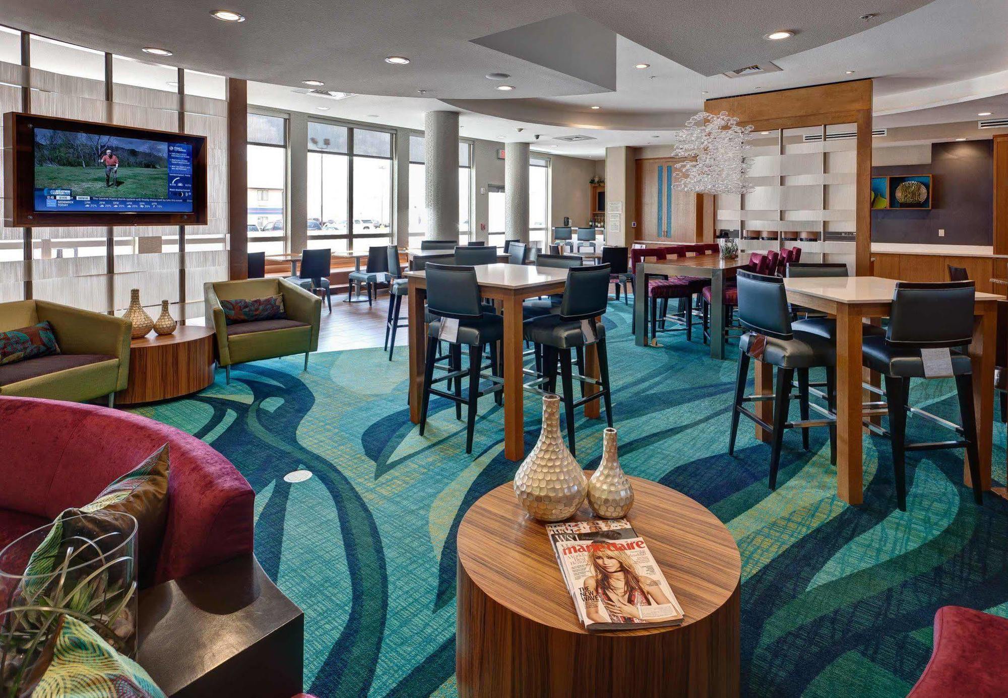 Springhill Suites By Marriott Wichita Airport Экстерьер фото